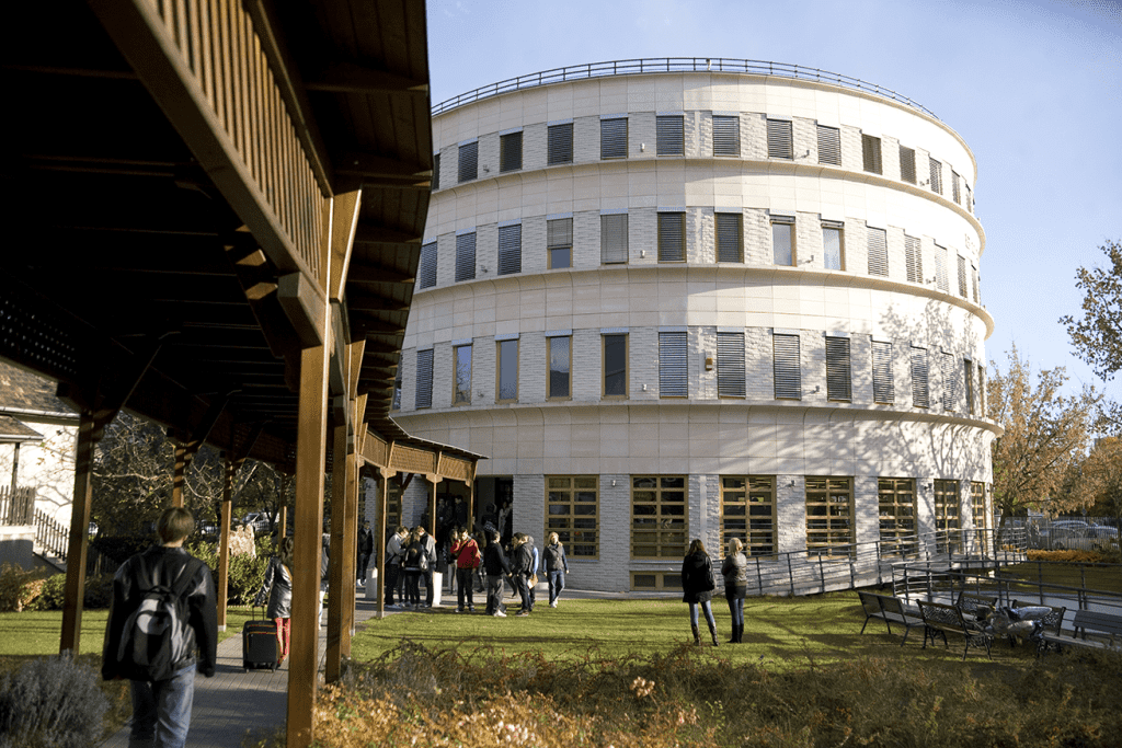 Budapest Metropolitan University Cover